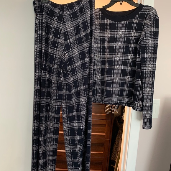 Zara Pants - Zara two pieces navy Checkered